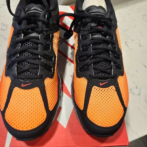 Nike Air Max 2013 Men's Size 10 'Sunset' Black Orange Athletic Shoes HF4887 873 - Picture 3 of 10